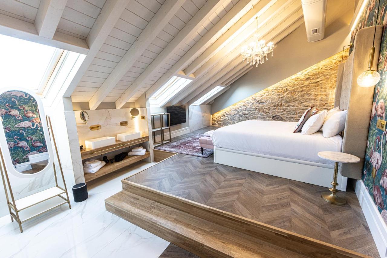 Hospedium Hotel Barometro De กามาริญาส ภายนอก รูปภาพ