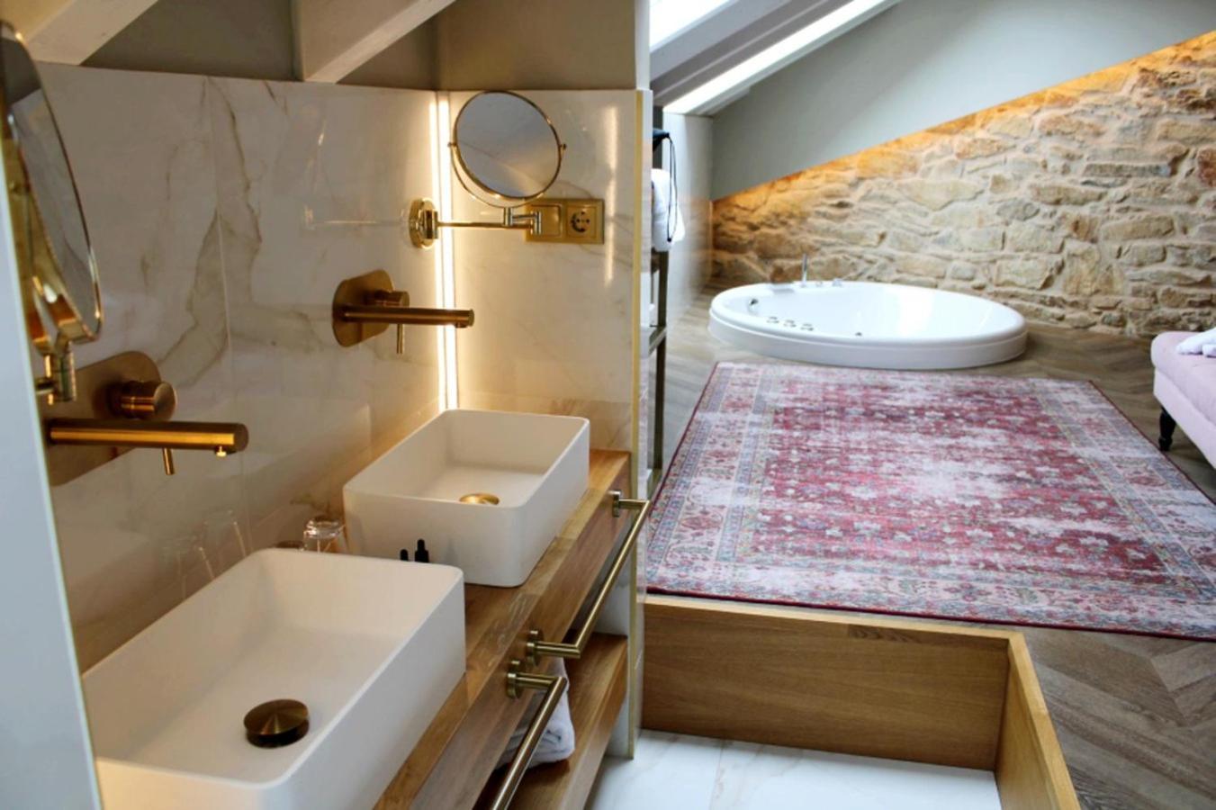 Hospedium Hotel Barometro De กามาริญาส ภายนอก รูปภาพ